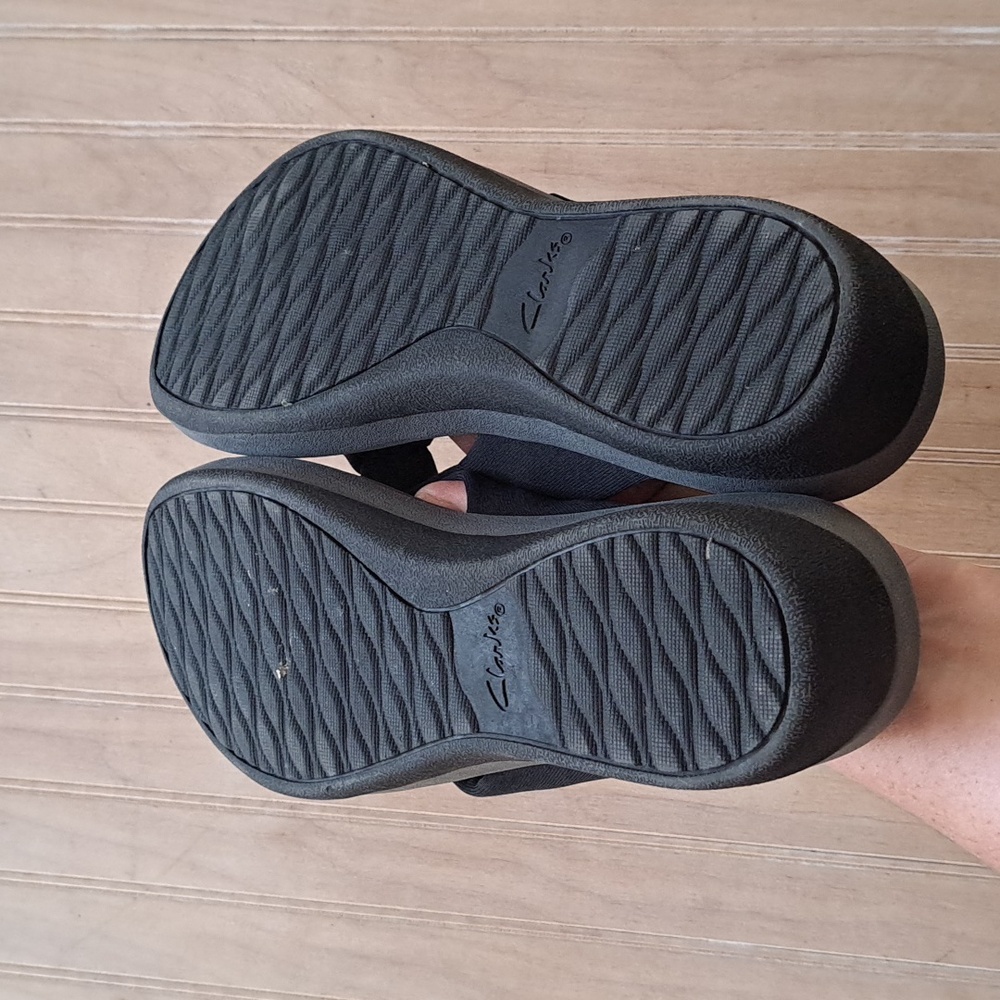 Clarks Cloudsteppers Cushion Soft Flip Flop Comfort Supportive Slides Sandals - Picture 11 of 11